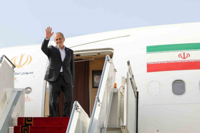 İran Cumhurbaşkanı Pezeşkiyan: "ABD tüm uranyumumuzu onlara vermemizi istiyor. Bu hiçbir şekilde kabul edilemez"