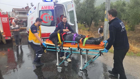 Bursa’da çekici ile kamyonet çarpıştı 4 yaralı