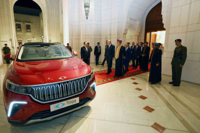 Cumhurbaşkanı Erdoğan’dan Umman Sultanı El Said’e Togg hediyesi