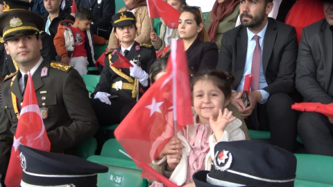 Bingöl’de Cumhuriyet Bayramı coşkuyla kutlandı