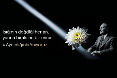 Turknet, Atatürk’e En Sevdiği Çiçek Kasımpatı ile Teşekkür Ediyor