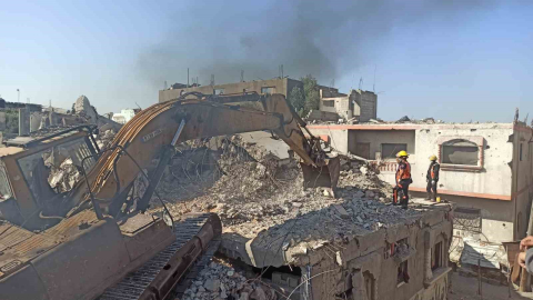 Gazze’de enkaz altındaki cenazelerin çıkarılmasına yönelik çalışmaların ilk aşaması başladı