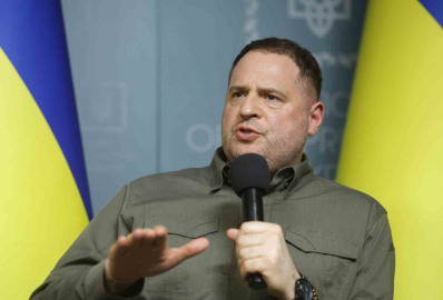 Ukrayna’da yolsuzluk operasyonu: Zelenskiy’e en yakın ismin evi arandı