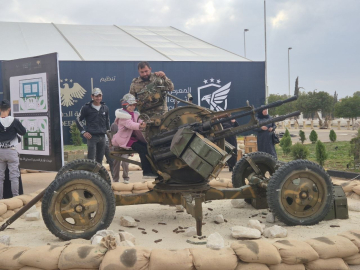Şam’da "Suriye Devrimi Askeri Fuarı" ziyaretçilere kapılarını açtı