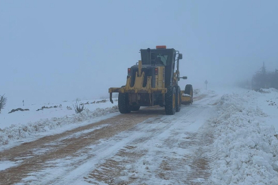 Şanlıurfa'da Karla Rekor Mücadele