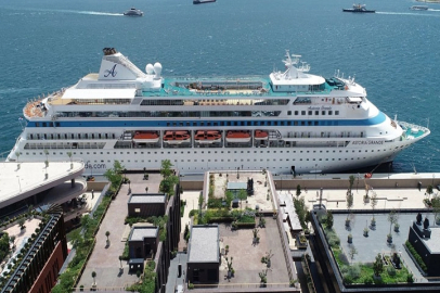 2.1 Milyon Yolcu ile Kruvaziyer Turizmi 2025’te Altın Yılını Yaşadı   