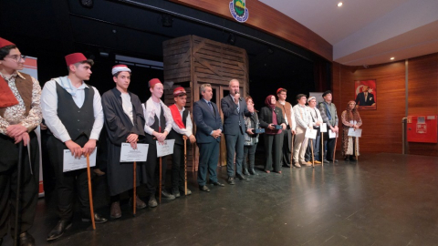 İnegöl’de genç meddahlar sahne aldı