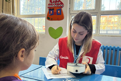 Hatay Defne’de Çocuklara Göz Sağlığı Taraması