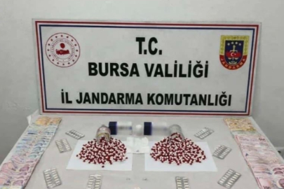 Bursa’da Jandarmadan Zehir Tacirlerine Darbe: Binlerce Sentetik Ecza Ele Geçirildi