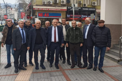 Tüm Çay-İş Rize Sokaklarında: Genel Başkan Saraloğlu Hemşerileriyle Bayramlaştı