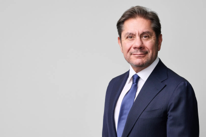 Akbank Sendikasyon Kredisini 1 Milyar ABD Dolarını Aşan Rekor Taleple Yeniledi