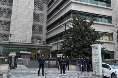 Bursa’da "İrade" Nöbeti: CHP’den Bozbey Operasyonuna Sert Barikat!