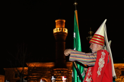 Bursa’nın 700 Yıllık Destanı Işık Gösterisiyle Anlatıldı