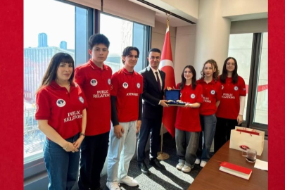 Bursalı Öğrenciler New York Başkonsolosluğu’nda Ağırlandı