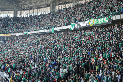 Bursaspor adım adım 1. Lig'e! 35 bin taraftar takip etti