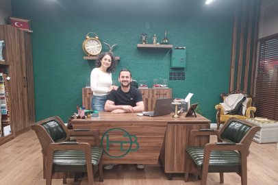 BUTTİM’den Dünyaya Renk Cümbüşü: Halil Bakadur Yaz Sezonunu Görkemli Bir Koleksiyonla Açtı!