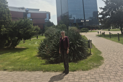 Sezgin Akgün Hacızade ile Bursa’da Özel Röportaj: "Toplumu Kortizol ile Bencilleştiriyorlar!"