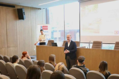 İnegöl’de Gençlik Yılı’na Avrupa Vizyonu: DiscoverEU İçin Başvurular Uzman Desteğiyle Yapıldı