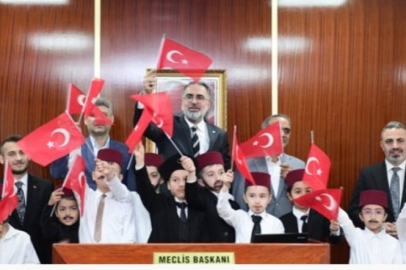 Kestel Belediye Meclisi’nde Tarihi Gurur: Minik Vekiller TBMM’nin Kuruluşunu Yeniden Canlandırdı