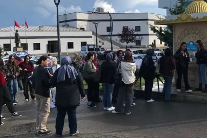 Trabzon’da Büyükşehir’den öğrencilere destek