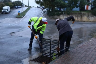 Çayırova'da yoğun yağmur mesaisi